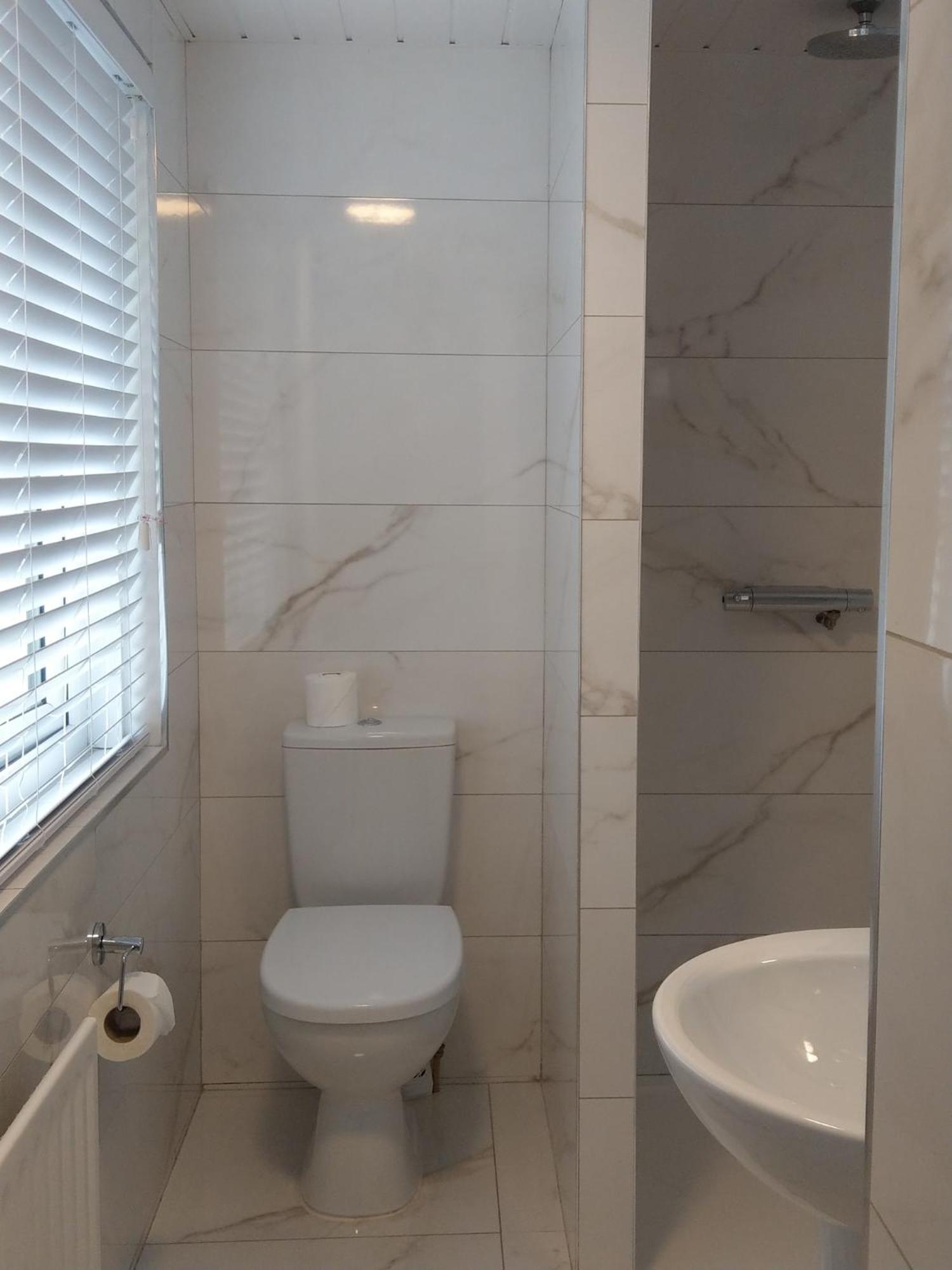 Ash Grove House Bed & Breakfast Galway Bagian luar foto