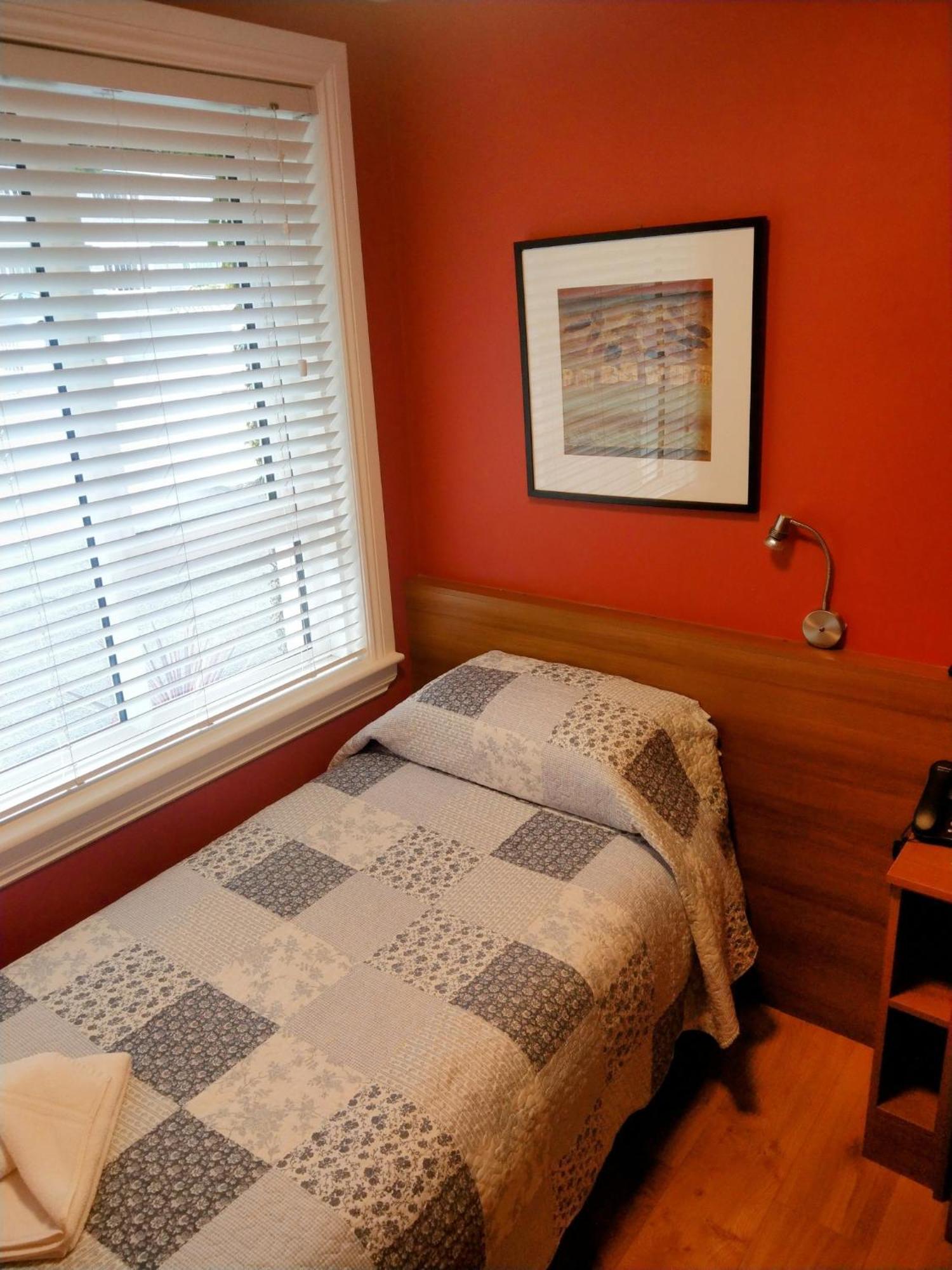 Ash Grove House Bed & Breakfast Galway Bagian luar foto